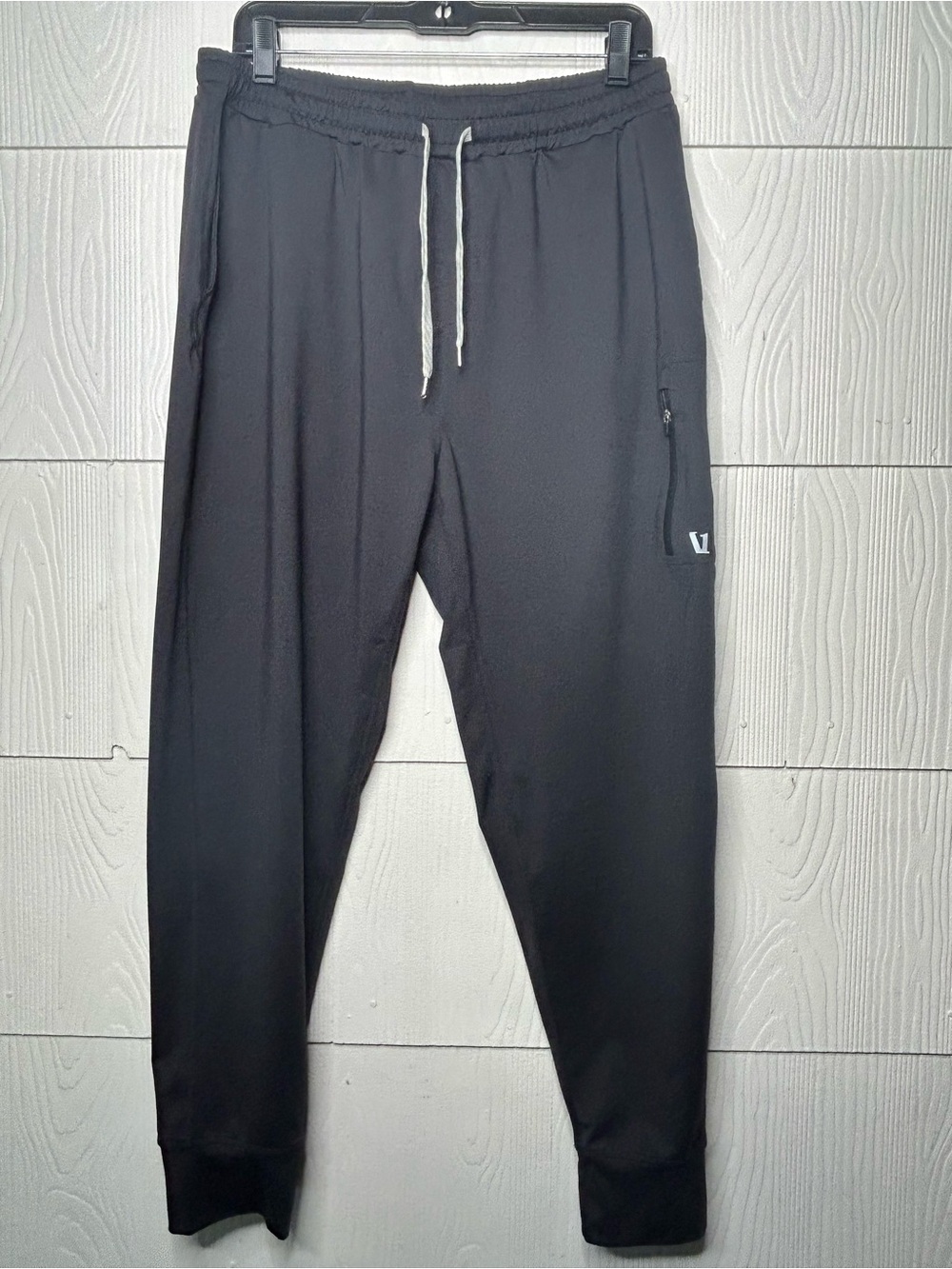 Vuori Black Men’s Tapered Jogger Sweatpants with White Drawstring